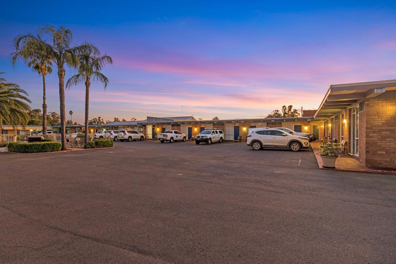 Plainsman Motel Forbes Kültér fotó