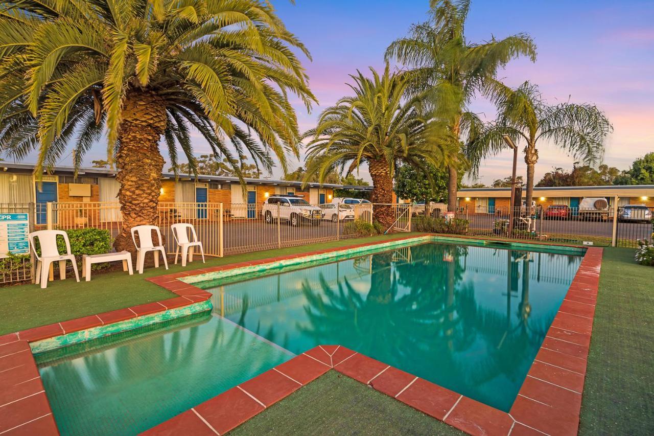 Plainsman Motel Forbes Kültér fotó