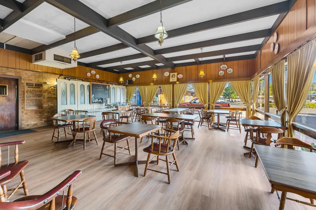 Plainsman Motel Forbes Kültér fotó
