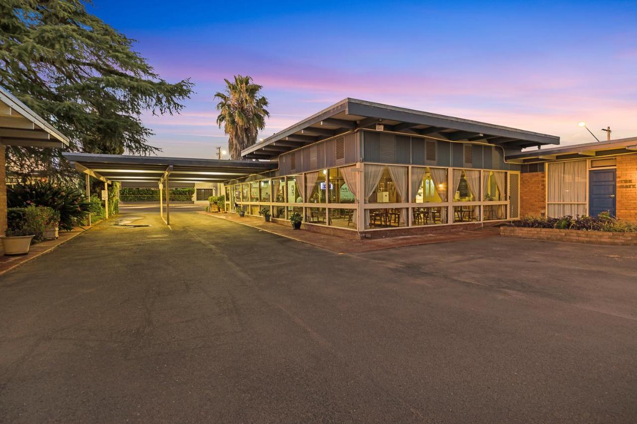 Plainsman Motel Forbes Kültér fotó